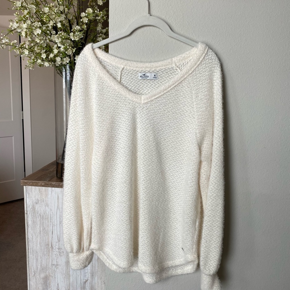 Hollister sweater